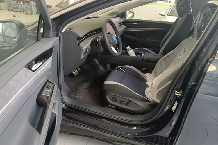 Used Volkswagen ID.7 VIZZION 2024 PRO Model Driver Seat