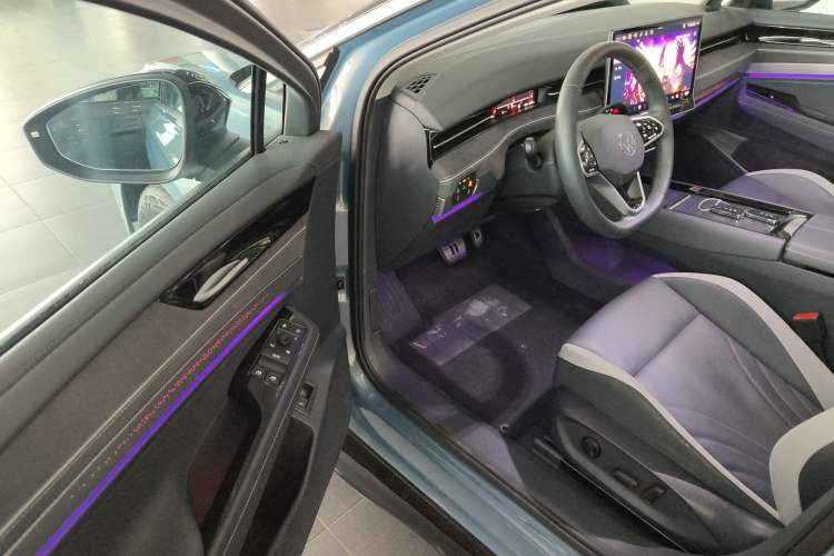 Used Volkswagen ID.7 VIZZION 2024 PRO Model Driver Seat