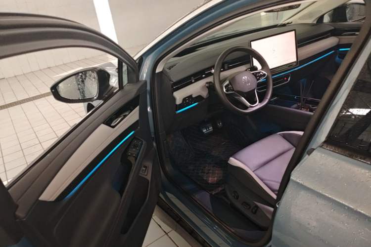 Used Volkswagen ID.7 VIZZION 2024 AIR model Driver Seat