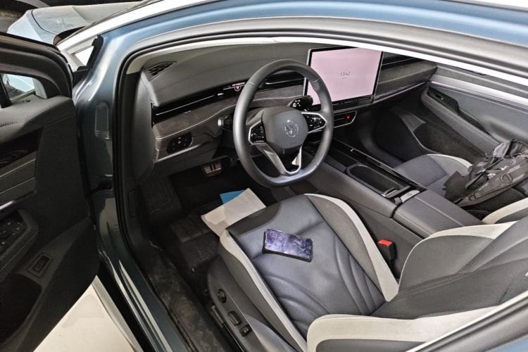 Used Volkswagen ID.7 VIZZION 2024 PRO Model Driver Seat
