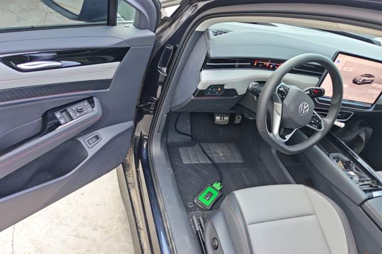 Used Volkswagen ID.7 VIZZION 2024 AIR model Driver Seat