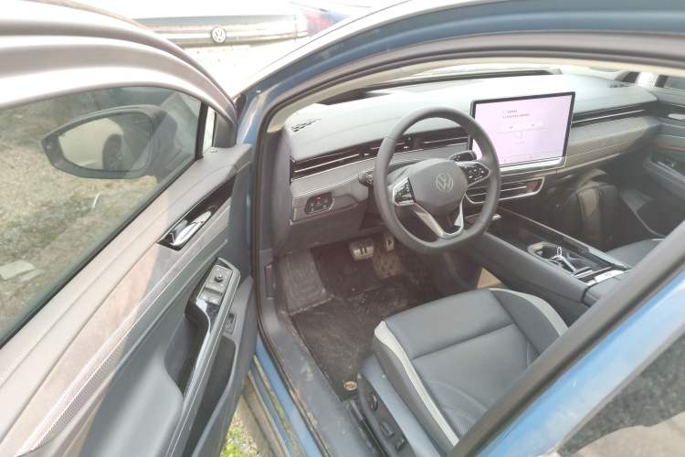 Used Volkswagen ID.7 VIZZION 2024 PRO Model Driver Seat