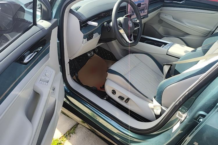 Used Volkswagen ID.7 VIZZION 2024 First Edition Driver Seat
