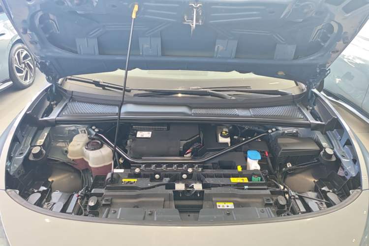 Used Volkswagen ID.7 VIZZION 2024 PRO Model Engine Bay