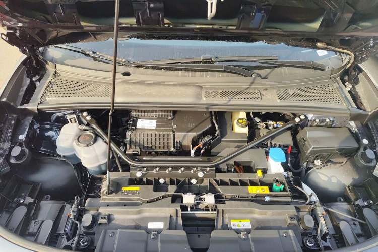 Used Volkswagen ID.7 VIZZION 2024 PRO Model Engine Bay