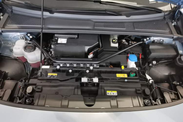 Used Volkswagen ID.7 VIZZION 2024 AIR model Engine Bay