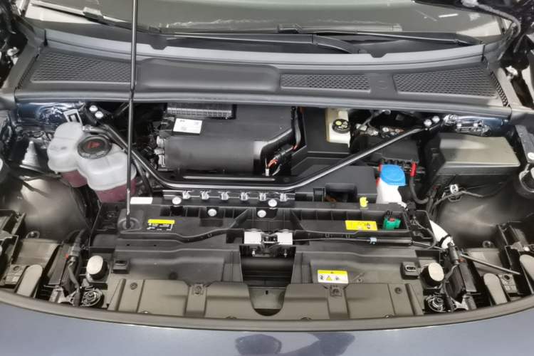 Used Volkswagen ID.7 VIZZION 2024 AIR model Engine Bay