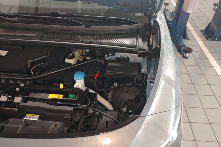 Used Volkswagen ID.7 VIZZION 2024 AIR model Engine Bay Left