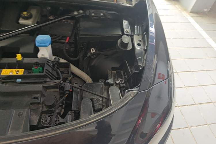 Used Volkswagen ID.7 VIZZION 2024 AIR model Engine Bay Left