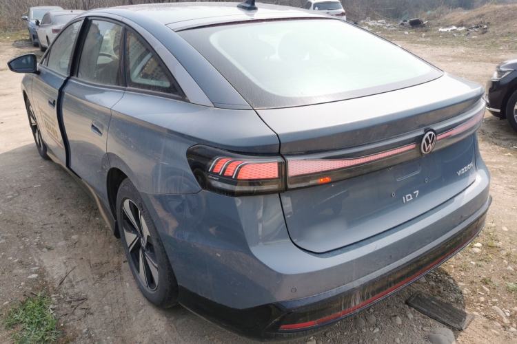 Used Volkswagen ID.7 VIZZION 2024 AIR model Exterior 2