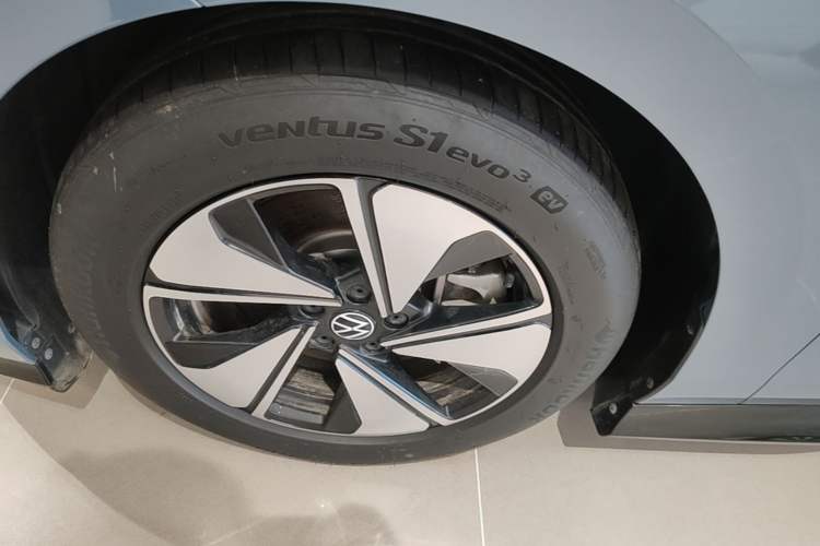 Used Volkswagen ID.7 VIZZION 2024 AIR model Exterior 4
