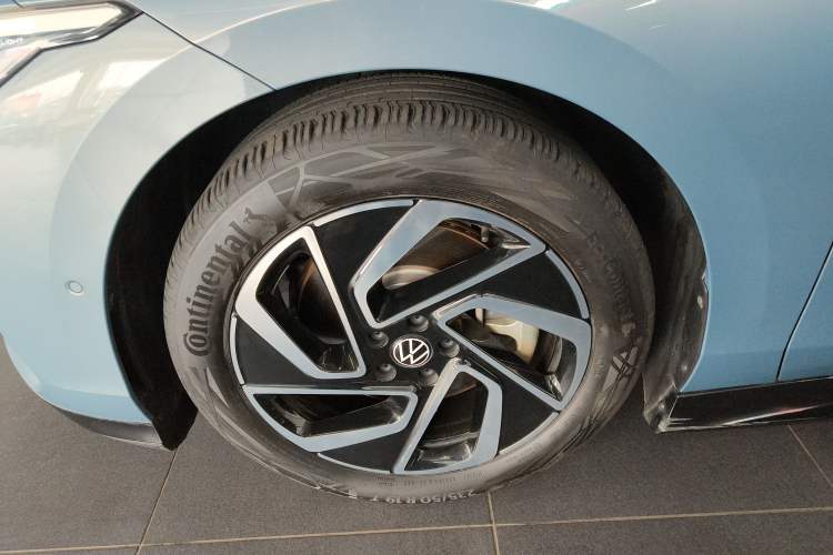 Used Volkswagen ID.7 VIZZION 2024 PRO Model Exterior 4