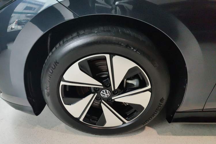Used Volkswagen ID.7 VIZZION 2024 AIR model Exterior 4