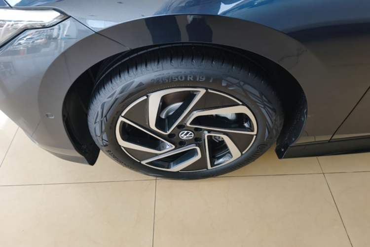 Used Volkswagen ID.7 VIZZION 2024 PRO Model Exterior 4