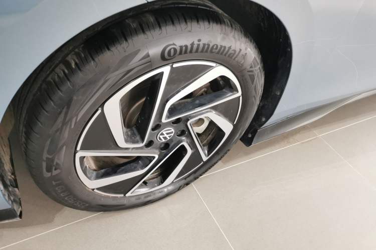 Used Volkswagen ID.7 VIZZION 2024 PRO Model Exterior 4