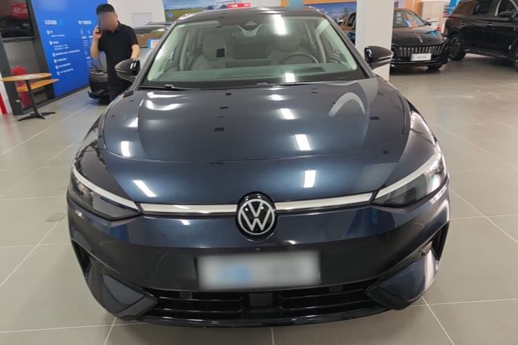 Used Volkswagen ID.7 VIZZION 2024 AIR model Front