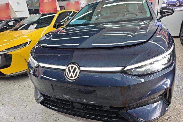 Used Volkswagen ID.7 VIZZION 2024 First Edition Front