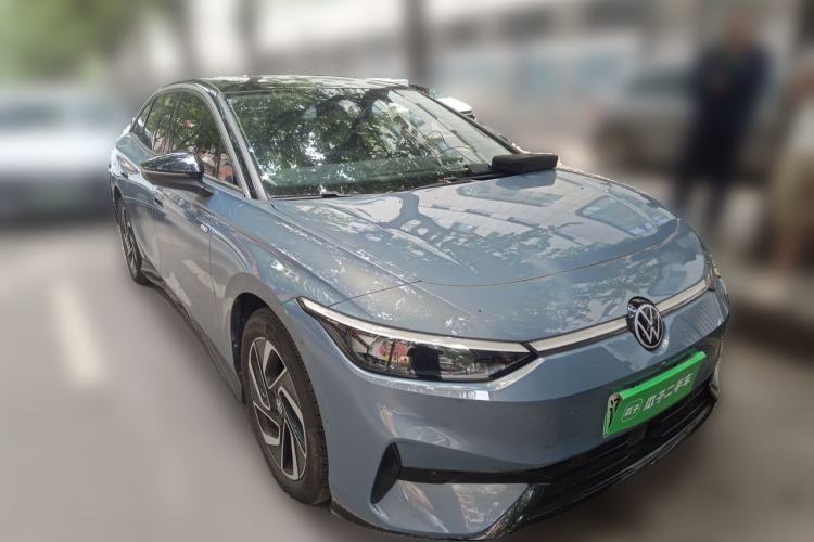 Used Volkswagen ID.7 VIZZION 2024 PRO Model Front Right 45 Deg