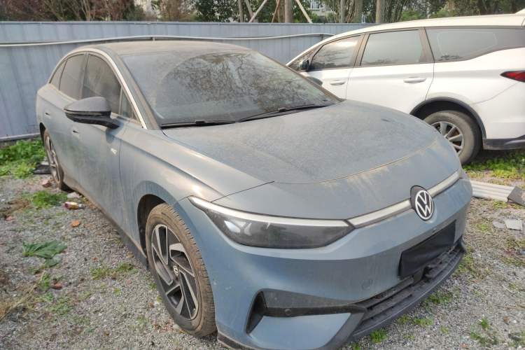 Used Volkswagen ID.7 VIZZION 2024 PRO Model Front Right 45 Deg