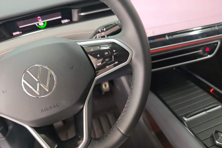 Used Volkswagen ID.7 VIZZION 2024 AIR model Gear Lever
