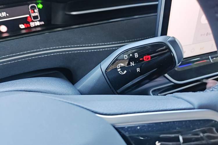 Used Volkswagen ID.7 VIZZION 2024 PRO Model Gear Lever