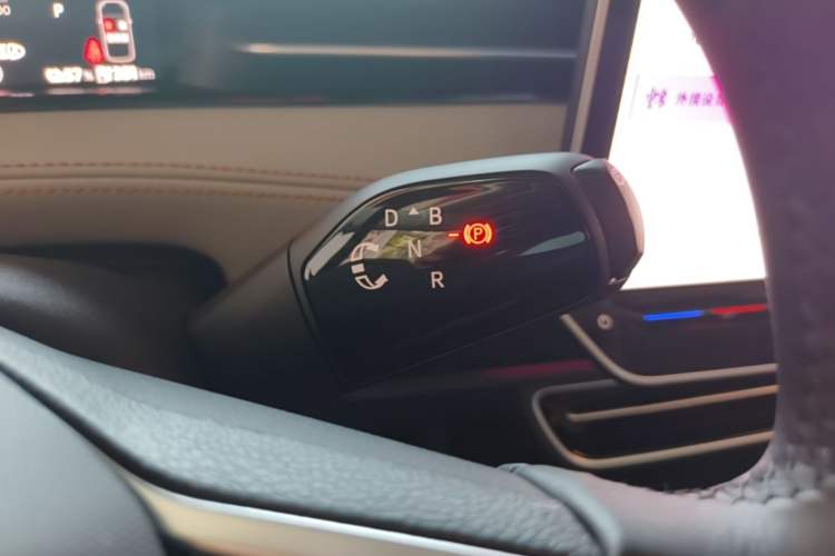 Used Volkswagen ID.7 VIZZION 2024 AIR model Gear Lever