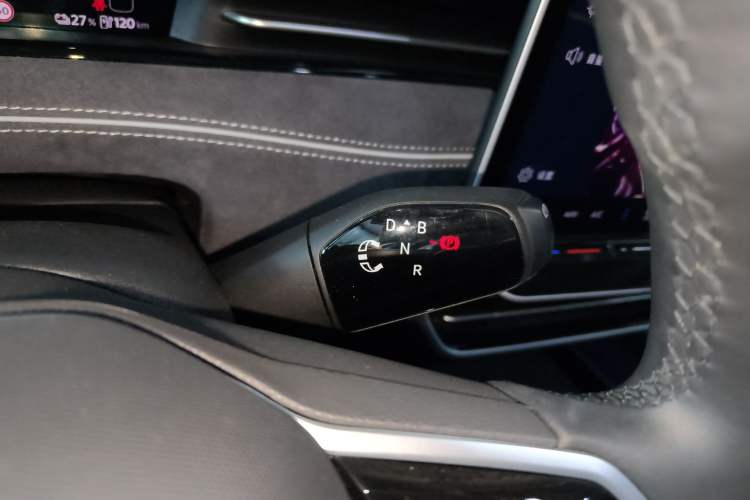 Used Volkswagen ID.7 VIZZION 2024 PRO Model Gear Lever