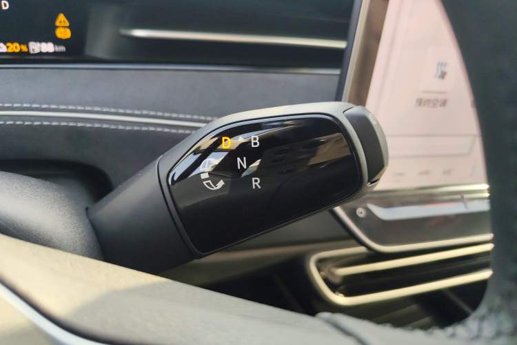 Used Volkswagen ID.7 VIZZION 2024 PRO Model Gear Lever