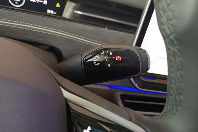 Used Volkswagen ID.7 VIZZION 2024 First Edition Gear Lever