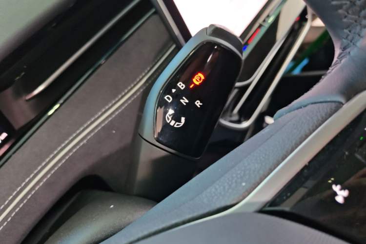 Used Volkswagen ID.7 VIZZION 2024 PRO Model Gear Lever