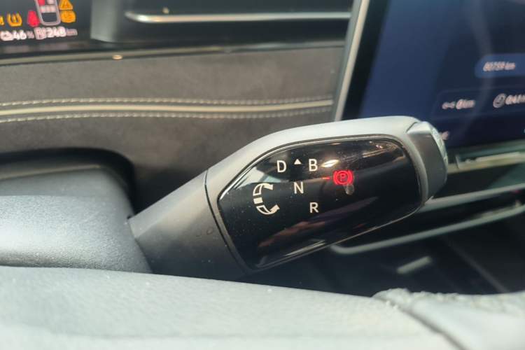 Used Volkswagen ID.7 VIZZION 2024 PRO Model Gear Lever
