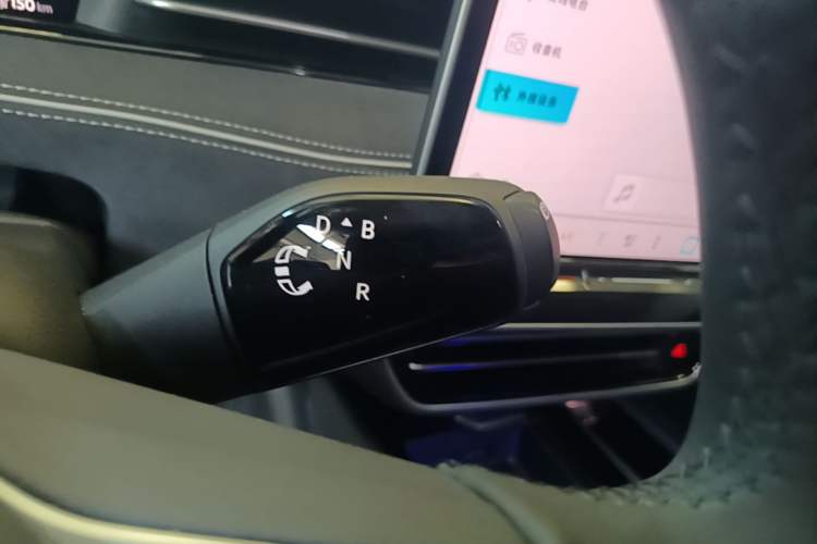Used Volkswagen ID.7 VIZZION 2024 PRO Model Gear Lever