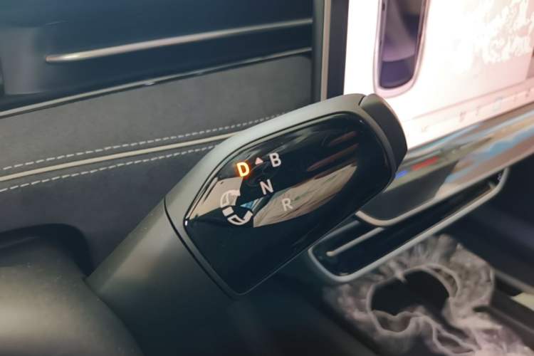 Used Volkswagen ID.7 VIZZION 2024 PRO Model Gear Lever