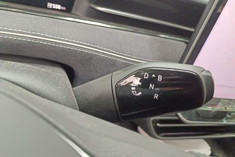 Used Volkswagen ID.7 VIZZION 2024 PRO Model Gear Lever