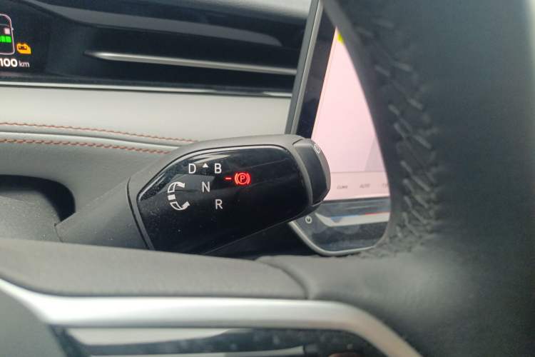 Used Volkswagen ID.7 VIZZION 2024 AIR model Gear Lever