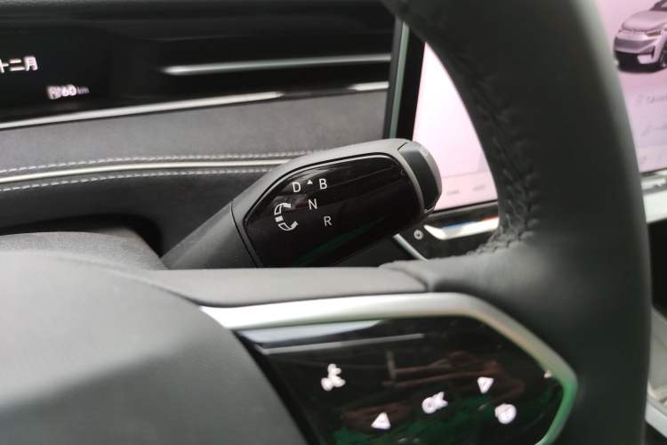 Used Volkswagen ID.7 VIZZION 2024 PRO Model Gear Lever