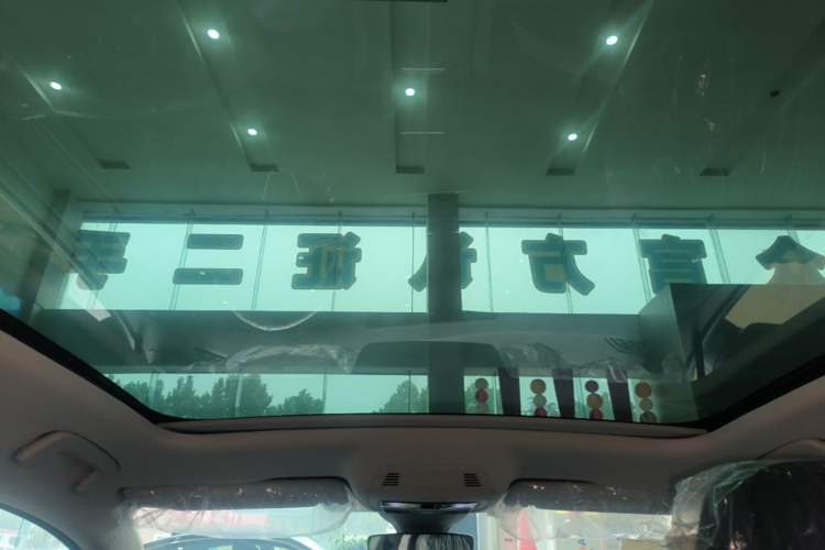 Used Volkswagen ID.7 VIZZION 2024 PRO Model Headliner
