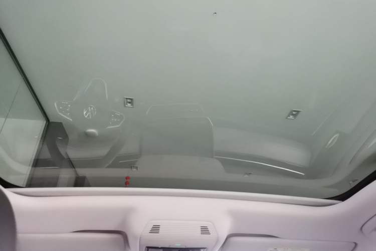 Used Volkswagen ID.7 VIZZION 2024 AIR model Headliner