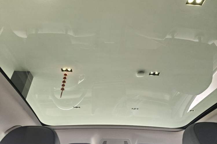 Used Volkswagen ID.7 VIZZION 2024 AIR model Headliner
