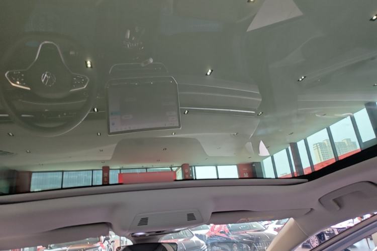 Used Volkswagen ID.7 VIZZION 2024 PRO Model Headliner