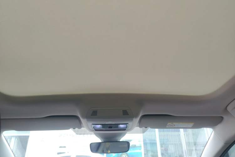 Used Volkswagen ID.7 VIZZION 2024 AIR model Headliner