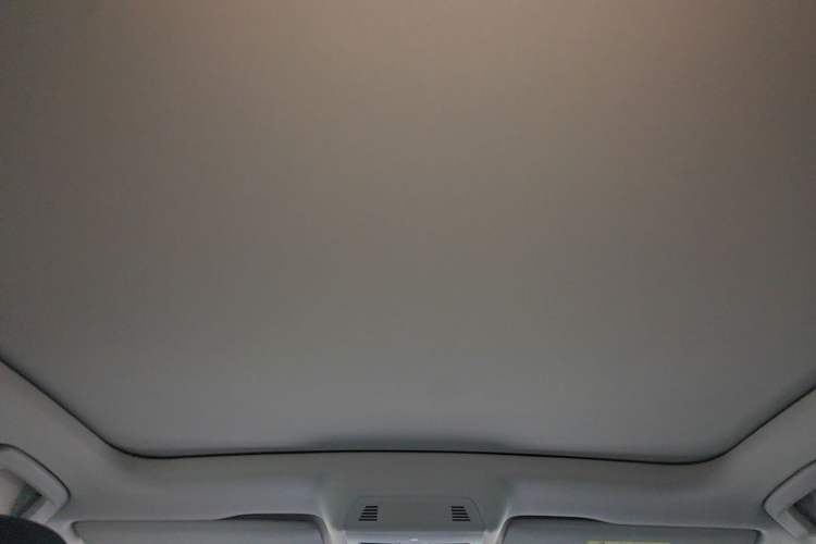 Used Volkswagen ID.7 VIZZION 2024 PRO Model Headliner