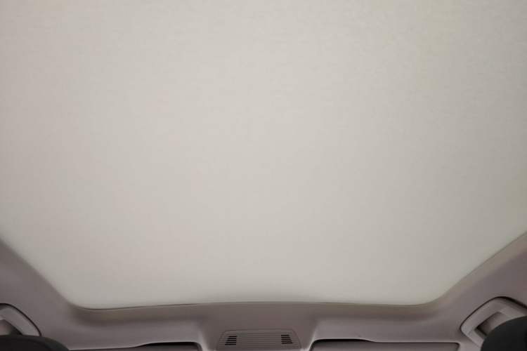 Used Volkswagen ID.7 VIZZION 2024 PRO Model Headliner