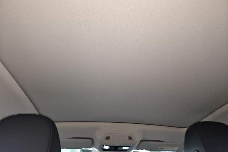 Used Volkswagen ID.7 VIZZION 2024 PRO Model Headliner