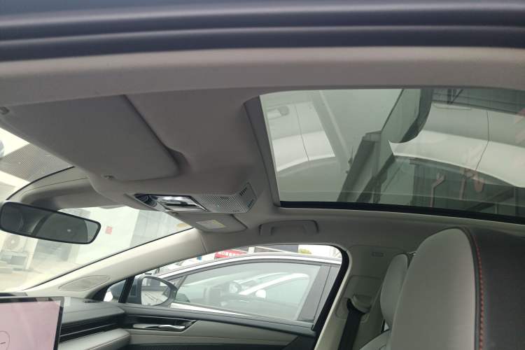 Used Volkswagen ID.7 VIZZION 2024 AIR model Headliner