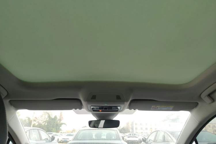 Used Volkswagen ID.7 VIZZION 2024 PRO Model Headliner