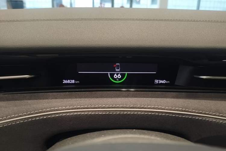 Used Volkswagen ID.7 VIZZION 2024 First Edition Instrument Cluster