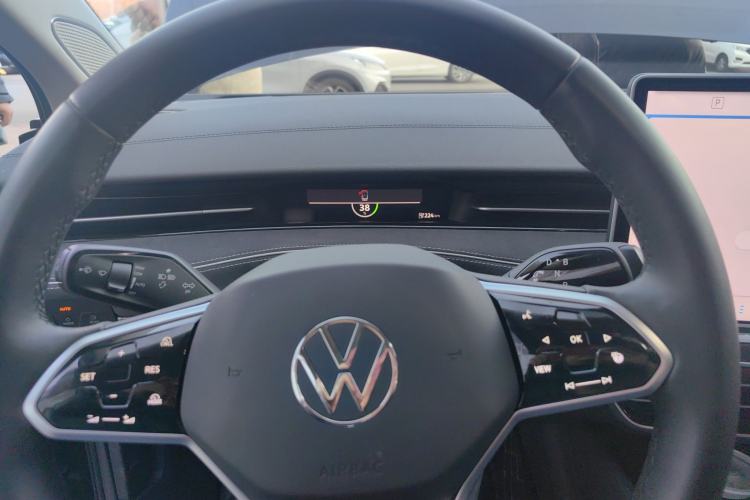 Used Volkswagen ID.7 VIZZION 2024 PRO Model Instrument Cluster