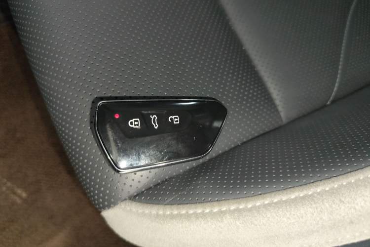 Used Volkswagen ID.7 VIZZION 2024 PRO Model Interior 1