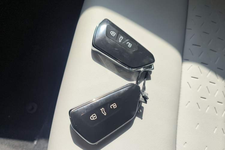 Used Volkswagen ID.7 VIZZION 2024 AIR model Interior 1